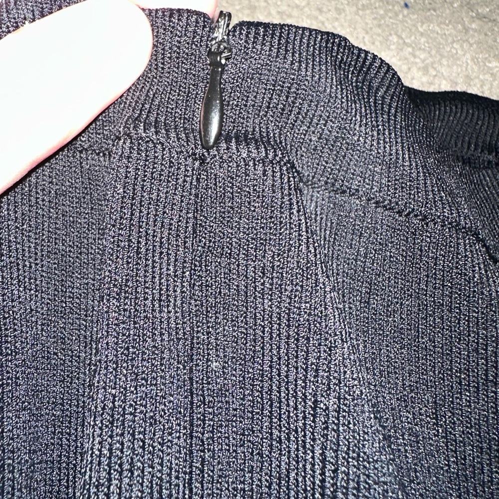 BCBGMaxAzria Classic Black A-Line Skirt - Picture 5 of 10